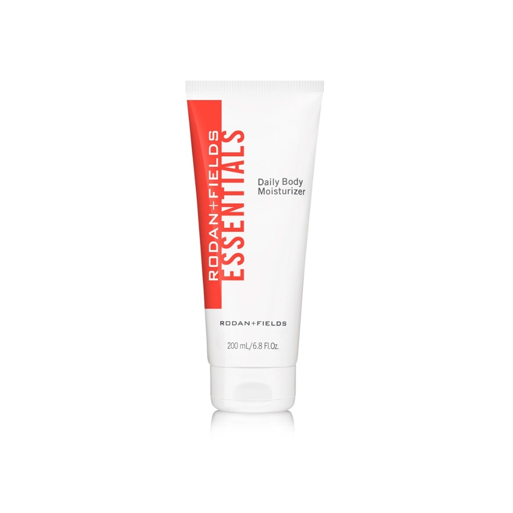 ESSENTIALS DAILY BODY MOISTURIZER
